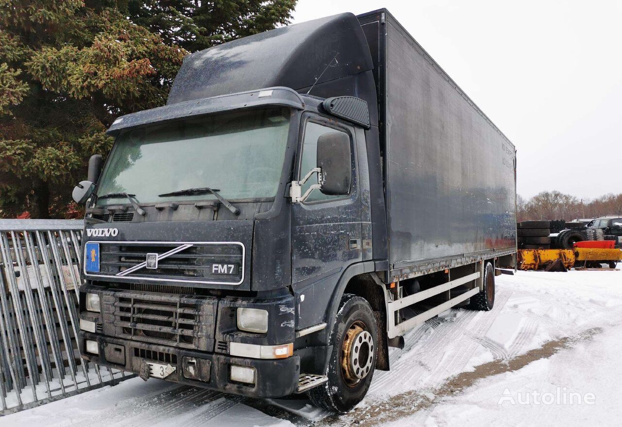 Volvo FM7 box truck for parts