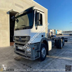Mercedes-Benz 2532 L chassis truck