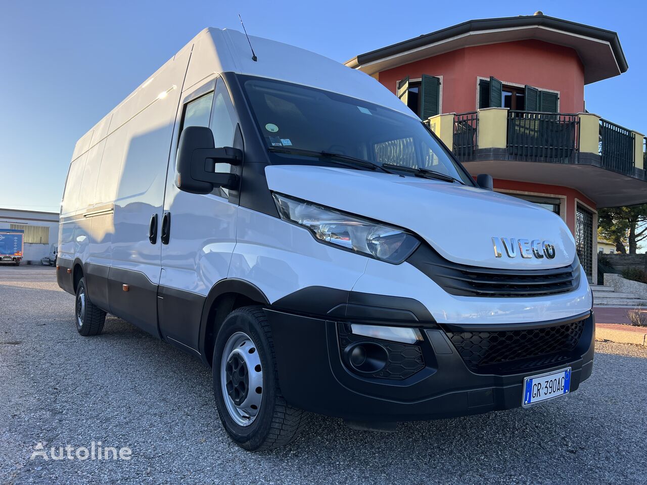 IVECO Daily 35S14 Extra Lungo Euro 6B closed box van