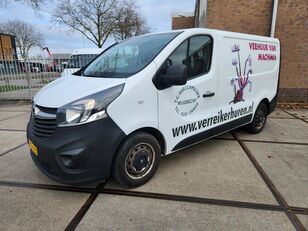 Opel Vivaro 2015, 167000km, Navi, Airco, 3 seats closed box van