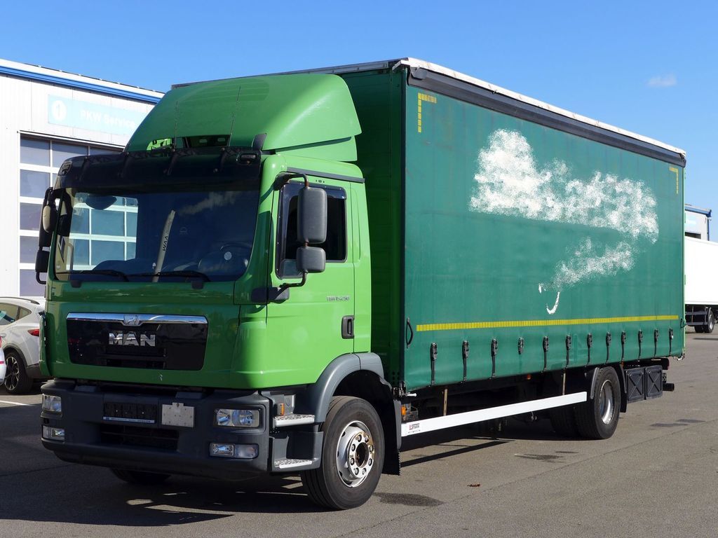 MAN TGM 15.250 P+P curtainsider truck