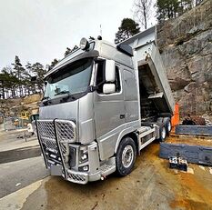 Volvo FH16 700 *6x2 *RETARDER *EURO 5 dump truck