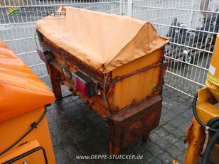 Rauch UKS 120 mounted sand spreader