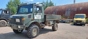 Mercedes-Benz Unimog 435 flatbed truck