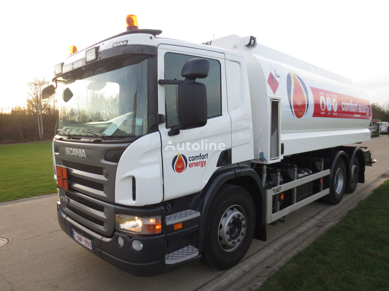 Scania P310 fuel truck