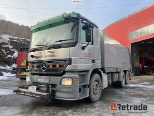 Mercedes-Benz Actros road sweeper