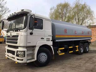 Shacman F3000 vacuum truck