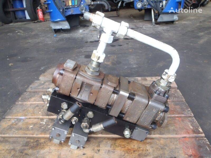 QXT42-025/32-016/32-C1 hydraulic rotator for truck