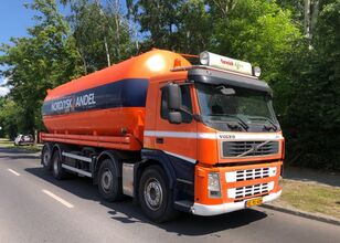 VOLVO FM 440 feed truck