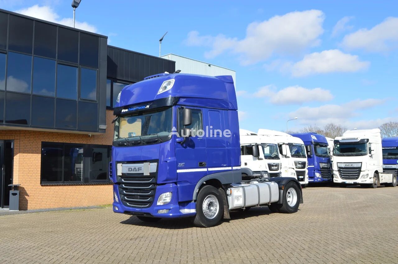 DAF XF 106.460 * EURO6 * 4X2 * 2 TANK * 2 BED * 2017 * truck tractor
