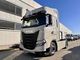 new IVECO S-Way AS440S53T/P 530 CP  truck tractor