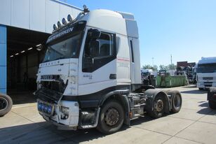 damaged IVECO Stralis 420 Manual / 6x2 / Motor loopt / Engine Running / Motor  truck tractor