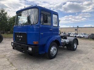 MAN 19-321 truck tractor