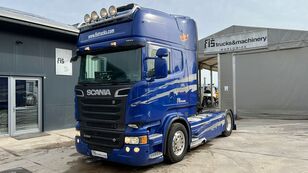 Scania R560 truck tractor