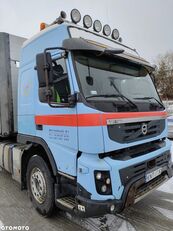 Volvo FMX truck tractor